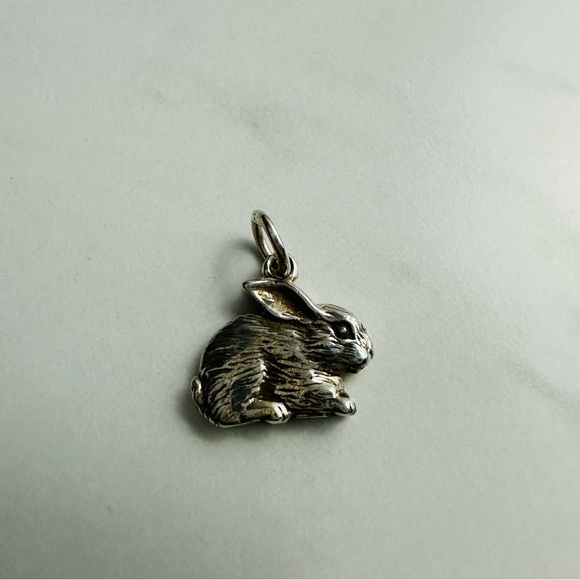 Vintage Sterling Silver Bunny Rabbit Charm | 3D Detailed Animal Pendant - Picture 2 of 7